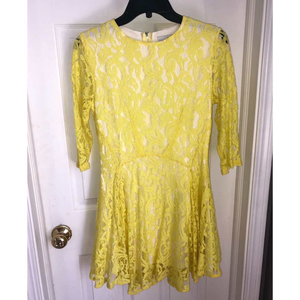 LuLus (FRNCH) yellow lace dress